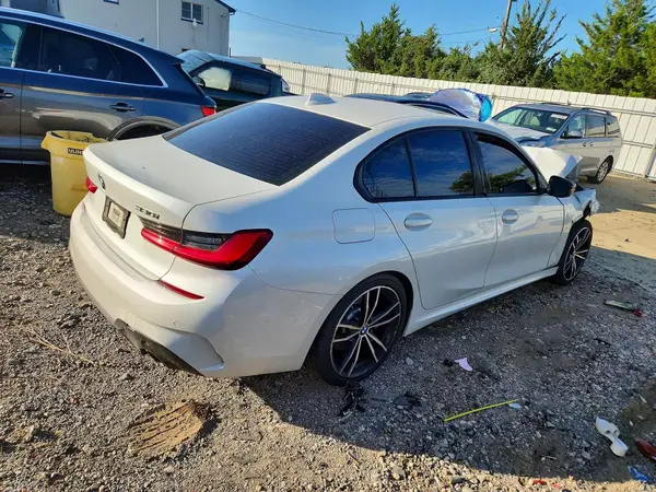 3MW5R1J06M8B92551 — 2021 BMW 3ER, photo 3 from Copart, Front end