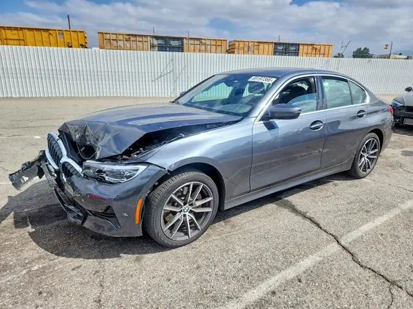 3MW5R1J06M8B71943 — 2021 BMW 3ER, Передняя часть (Front End), фото до ремонта