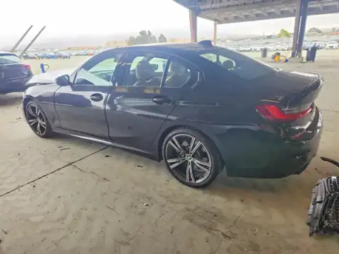 WBA5R1C01NFL74017 — 2022 BMW 3ER, фото 2 с аукциона Copart, ПЕРЕДНЯЯ ЧАСТЬ