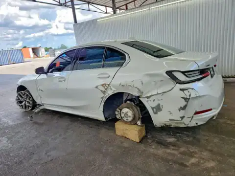 3MW89CW00T8G53341 — 2026 BMW 3ER, photo 2 from Copart 07.10.2026, Undercarriage damage