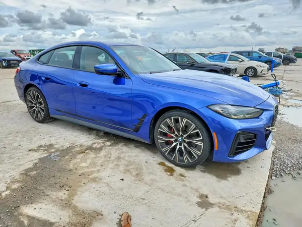 WBA63AV06NFM09833 — 2022 BMW 4ER, фото 4 с аукциона Copart, Подтопление