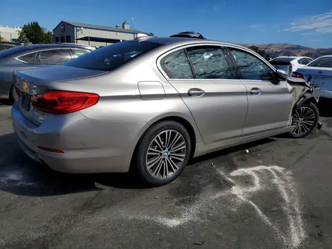 WBAJA5C35HG894646 — 2017 BMW 530, photo 3 from Copart 20.10.2026, Front end