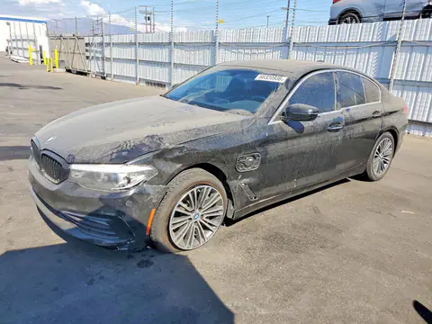 WBAJA9C58JB249677 — 2018 BMW 530E, Front end (Front End), before-repair photos