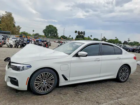 WBAJA9C52JB250176 — 2018 BMW 530E, Przód (Front End), zdjęć przed naprawą