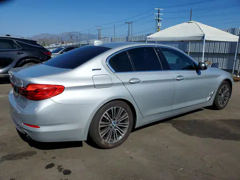 2019 BMW 530e VIN WBAJA9C58KB399581 фото 3
