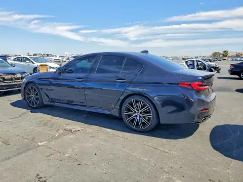WBAJE5C30HG916380 — 2017 BMW 540, foto 2 de Copart 28.10.2026, Lateral