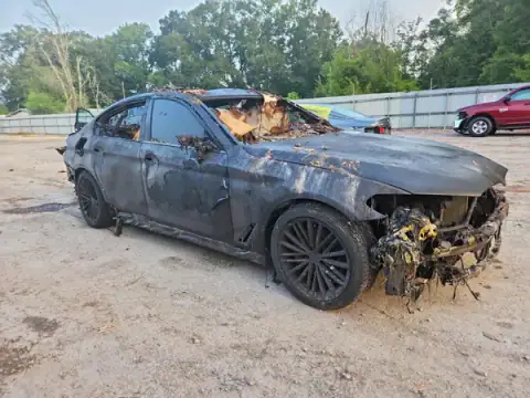 WBAJE5C57JWA95357 — 2018 BMW 5ER, photo 4 from Copart 25.09.2026, Fire