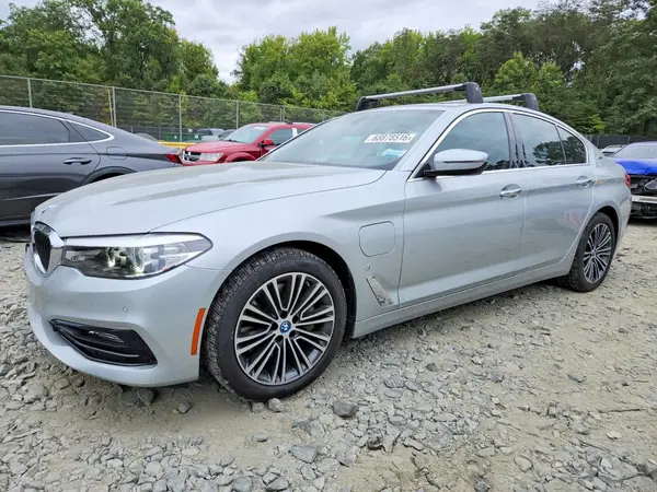 WBAJB1C52JB084529 BMW 5ER 2018 — uszkodzenie Drobne wgniecenia i rysy, zdjęcie przed naprawą