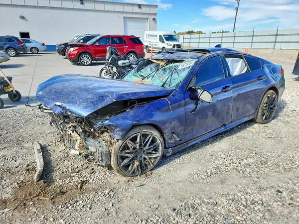 WBAJS7C06LCE42643 BMW 5ER 2020 — daño Vuelco, foto antes de reparar