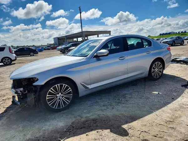 WBAJS3C02LWW83331 BMW 5ER 2020 — повреждение Передняя часть, фото до ремонта