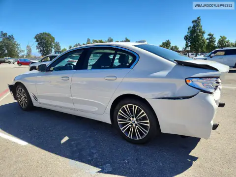 WBAJR3C07LBP95352 — 2020 BMW 5ER, ფოტო 2, Copart, უკანა ნაწილი