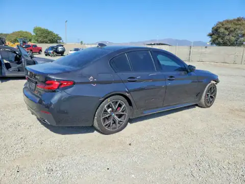 WBA53BJ00MWW88671 — 2021 BMW 5ER, foto 3 de Copart, Parte delantera
