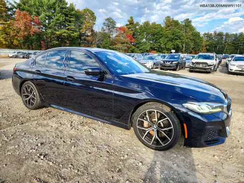 WBA13BJ09MWW91101 — 2021 BMW 5ER, фото 4 з Copart, Бокова частина