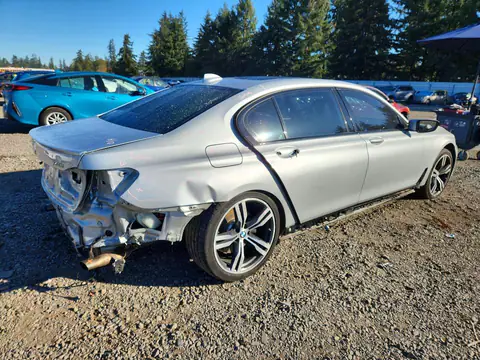 WBA7E2C58GG547650 — 2016 BMW 740, photo 3 from Copart 16.10.2026, Rear end