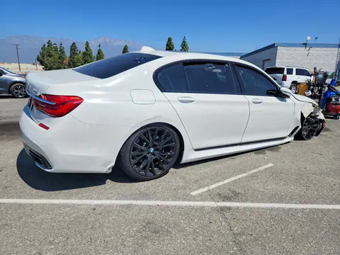 2019 BMW 740 VIN WBA7E2C55KB217440 фото 3