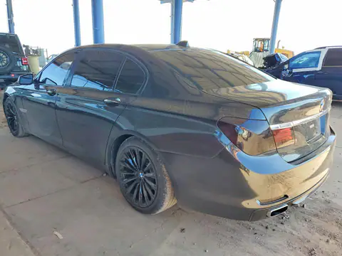 2009 BMW 750 VIN WBAKB835X9CY62319 фото 2