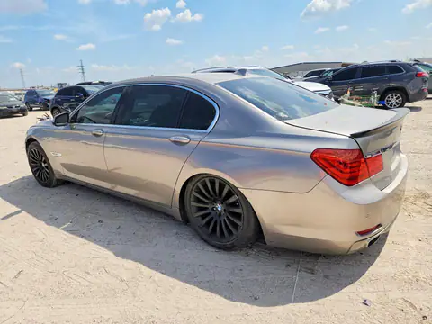 2012 BMW 750 VIN WBAKB8C56CC964529 фото 2