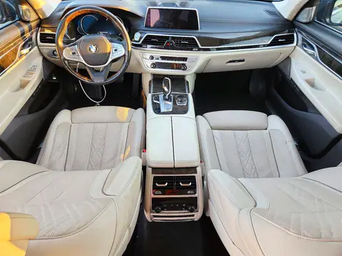 WBA7F0C39HGM21749 — 2017 BMW 7ER, фото 8 з Copart 26.10.2026, Передня частина
