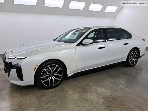 WBA33EH02SCU94141 — 2025 BMW 7ER, Передняя часть, фото до ремонта