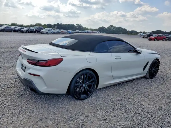 WBADZ2C01PCL67204 — 2023 BMW 8ER, фото 3 с аукциона Copart, Передняя часть