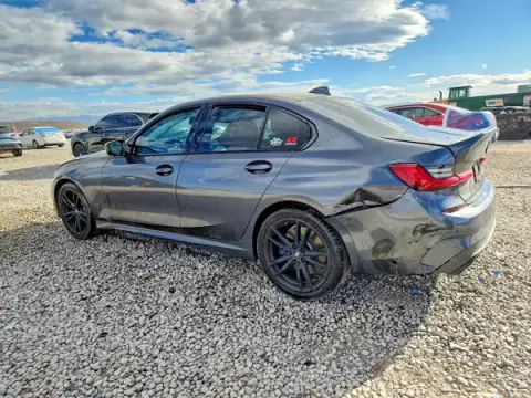 3MW5U9J05M8B48862 — 2021 BMW M3, photo 2 from Copart, Front end