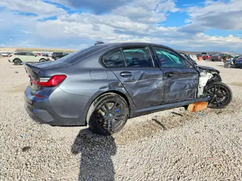 3MW5U9J05M8B48862 — 2021 BMW M3, photo 3 from Copart, Front end
