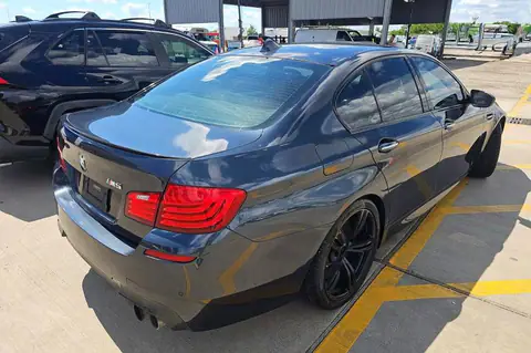2016 BMW M5 VIN WBSFV9C55GD595740 фото 4