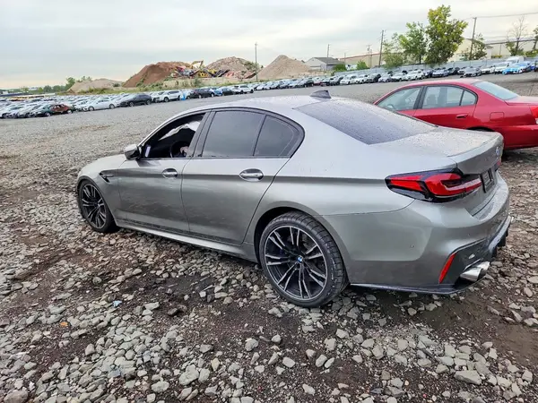 WBSJF0C56JB282881 — 2018 BMW M5, photo 2 from Copart 12.10.2026, Undercarriage damage