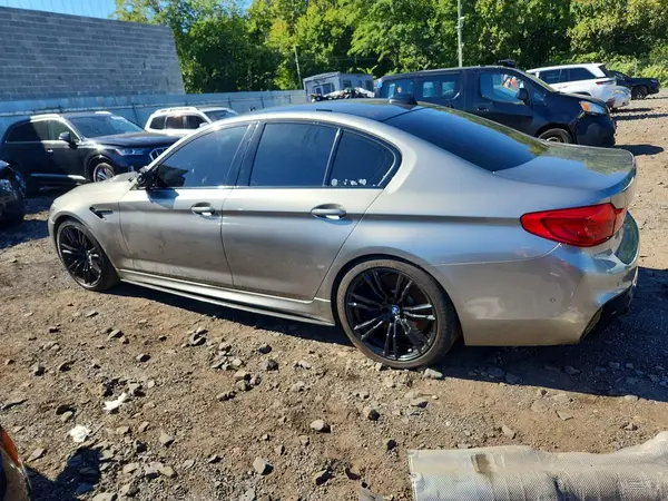 WBSJF0C54KB447389 — 2019 BMW M5, фото 2 с аукциона Copart, Передняя часть