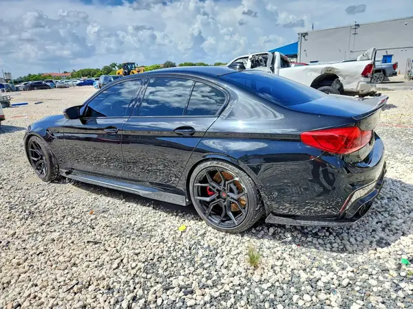 WBSJF0C08LCD73106 — 2020 BMW M5, photo 2 from Copart, Minor dents and scratches
