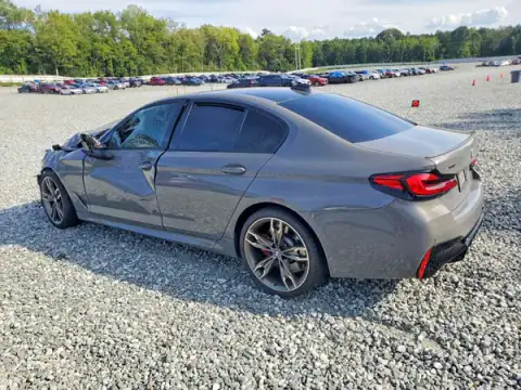 WBA13BK0XMCH18874 — 2021 BMW M5, zdjęcie 2 z Copart, Przód