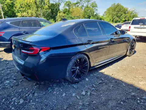 WBS83CH01MCH29737 — 2021 BMW M5, photo 3 from Copart, Flood