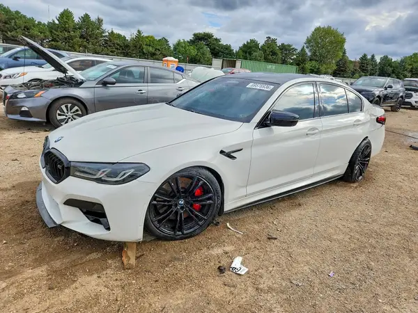 WBS83CH08MCH02664 — 2021 BMW M5, Задняя часть (Rear End), фото до ремонта