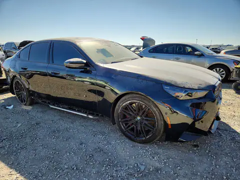 2025 BMW M5 VIN WBS83FK00SCT14543 фото 4