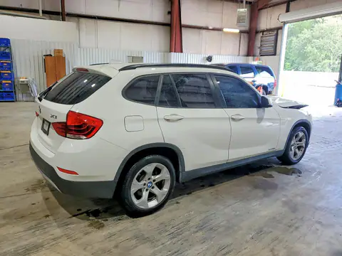 2014 BMW X1 VIN WBAVM1C50EVW55581 фото 3