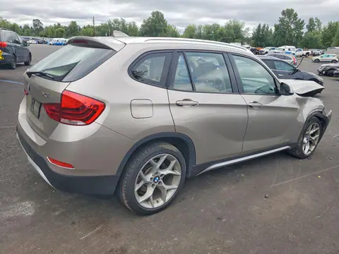2015 BMW X1 VIN WBAVL1C52FVY39702 фото 3