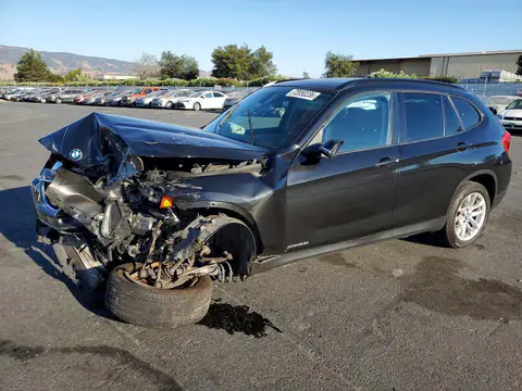 WBAVL1C54FVY34873 — 2015 BMW X1, Parte delantera (Front End), fotos antes de reparar