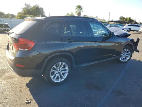 WBAVL1C54FVY34873 — 2015 BMW X1, photo 3 from Copart 20.10.2026, Front end