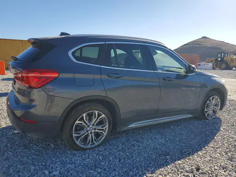 WBXHT3C32GP883511 — 2016 BMW X1, фото 3 с аукциона Copart 14.10.2026, Боковая часть