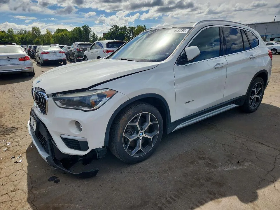 2016 BMW X1 VIN WBXHT3C33GP881167 фото 1