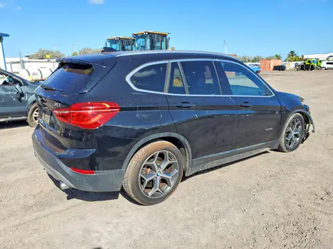 WBXHT3C37H5F69319 — 2017 BMW X1, foto 3 de Copart 26.10.2026, Parte delantera