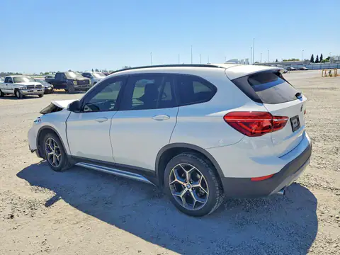 WBXHU7C3XH5H37779 — 2017 BMW X1, zdjęcie 2 z Copart 27.10.2026, Przód