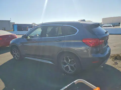 2017 BMW X1 VIN WBXHT3Z33H4A56372 фото 2