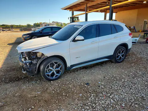 WBXHT3Z35H4A65302 — 2017 BMW X1, Front end (Front End), before-repair photos