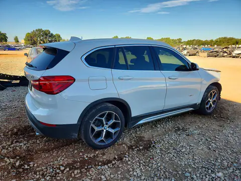 2017 BMW X1 VIN WBXHT3Z35H4A65302 фото 3