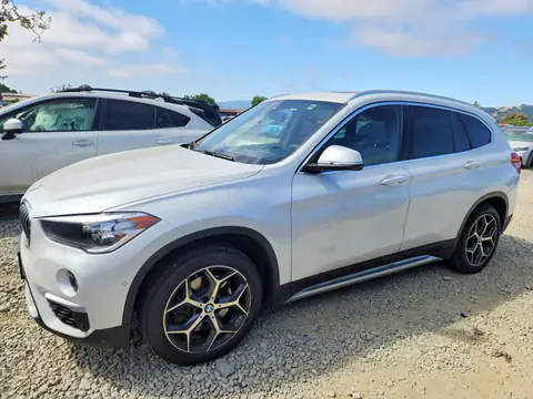 WBXHT3C39J5L28204 — 2018 BMW X1, უკანა ნაწილი (Rear End), ფოტოები შეკეთებამდე