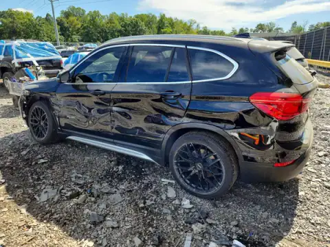 WBXHT3C30J5K32204 — 2018 BMW X1, ფოტო 2, Copart 06.10.2026, წინა ნაწილი