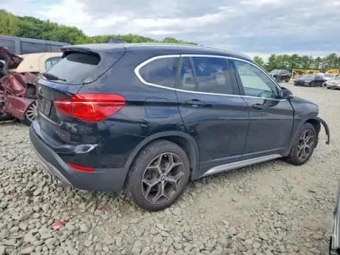WBXHT3C56K5L35730 — 2019 BMW X1, zdjęcie 3 z Copart, Przód