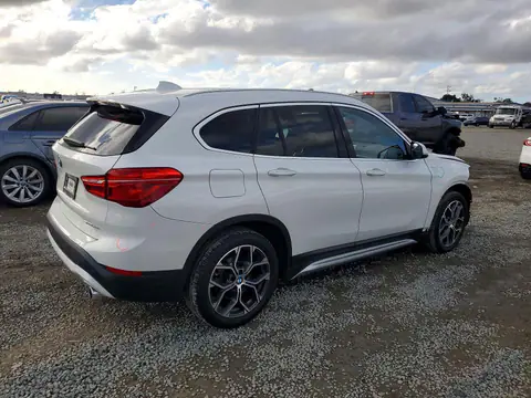 WBXJG7C05M5S00694 — 2021 BMW X1, photo 3 from Copart 16.10.2026, Front end