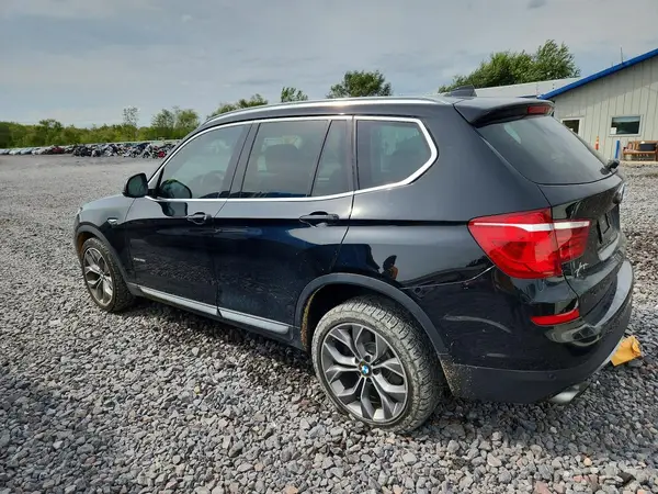 5UXWX9C52H0T11781 — 2017 BMW X3, zdjęcie 2 z Copart 12.10.2026, Przód